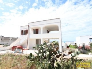 foto immobile Casa indipendente vista mare, con giardino, a 100 metri dalla spiaggia n. 22