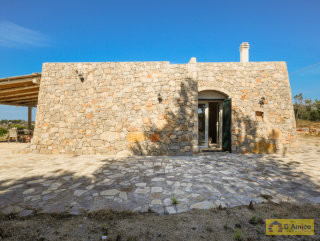 foto immobile Villa vista mare in pietra, con volte a stella e progetto per Piscina n. 2