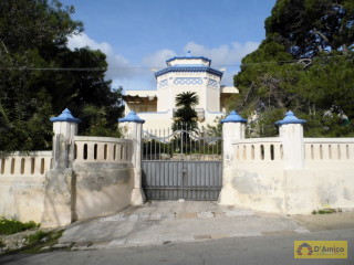 foto immobile Villa nel centro di Santa Maria di Leuca a 80mt dal mare  n. 3