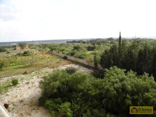 foto immobile Villa in stile Neoclassico, da completare, con Piscina ed area Spa n. 18