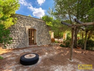 foto immobile 2 Ville in pietra a 500 metri dal mare di Pescoluse, in Salento n. 16