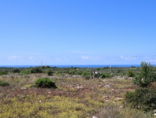 Building land with sea view, with possibility of Villa of 90 square meters 