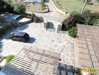 foto immobile In vendita a Pescoluse Villa vista mare, con Autorizzazione per piscina n. 16