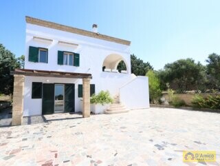foto immobile In vendita a Pescoluse Villa vista mare, con Autorizzazione per piscina n. 22