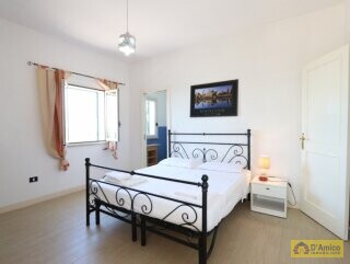 foto immobile In vendita a Pescoluse Villa vista mare, con Autorizzazione per piscina n. 28