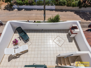 foto immobile Villa vista mare con terrazzi panoramici a 300 metri dalla spiaggia  n. 11