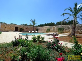 foto immobile Masseria di Charme con Vista Mare e Piscina a Pescoluse  n. 10