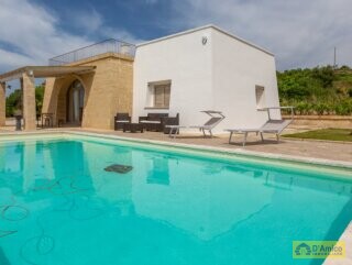 foto immobile Villa vista mare con Piscina e Vigneto a Pescoluse n. 2