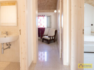 foto immobile Villa vista mare con Piscina e Vigneto a Pescoluse n. 25