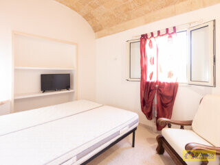 foto immobile Villa vista mare con Piscina e Vigneto a Pescoluse n. 30