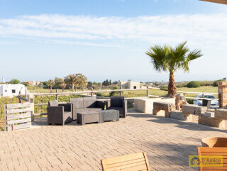 foto immobile Villa vista mare con Piscina e Vigneto a Pescoluse n. 35