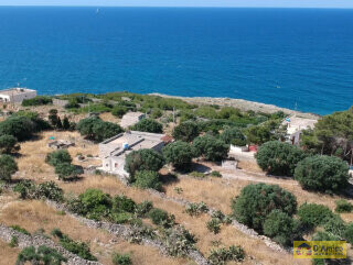 foto immobile Villa di LUSSO Incantevole Vista Mare da ristrutturare, con Piscina n. 3