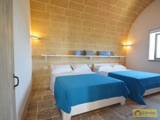 foto immobile Terreno edificabile  vista mare di 13.000 metri quadri, per Villa e Piscina  n. 31