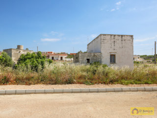 foto immobile Lotti di terreno edificabili con Ville vista mare a Pescoluse  n. 9