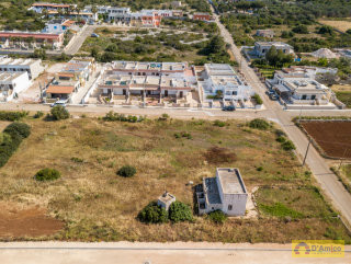 foto immobile Lotti di terreno edificabili con Ville vista mare a Pescoluse  n. 4