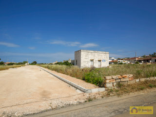 foto immobile Lotti di terreno edificabili con Ville vista mare a Pescoluse  n. 19