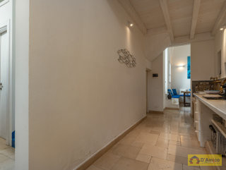 foto immobile Palazzo in vendita nel centro di Ugento, con Piscina a 5 km dal mare n. 14