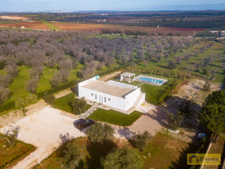 foto immobile Villa con Piscina a Ugento, a pochi chilometri da Lido Marini e Pescoluse n. 2
