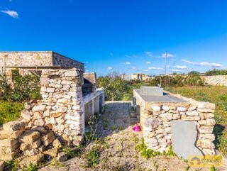 foto immobile Villa vista mare a Pescoluse con progetto per piscina n. 11