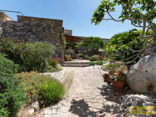 foto immobile Villa in corte rurale con giardino e Dependance sopra Santa Maria di Leuca n. 72