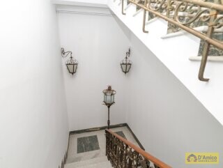 foto immobile Antico Palazzo del 1889 Con Cortile Privato in Centro Storico n. 11