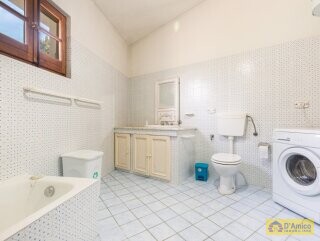 foto immobile Tipica Villa Vista Mare con Dependance e Progetto approvato per una Piscina. n. 19