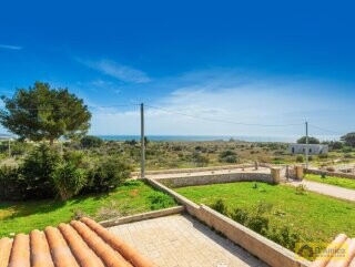 foto immobile Tipica Villa Vista Mare con Dependance e Progetto approvato per una Piscina. n. 34