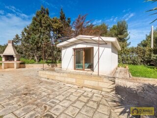 foto immobile Tipica Villa Vista Mare con Dependance e Progetto approvato per una Piscina. n. 40