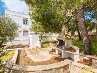 foto immobile Villa Vista Mare da Completare, con Giardino, a 400 metri dalla Spiaggia n. 22