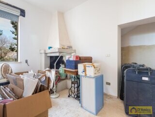 foto immobile Villa Vista Mare da Completare, con Giardino, a 400 metri dalla Spiaggia n. 28