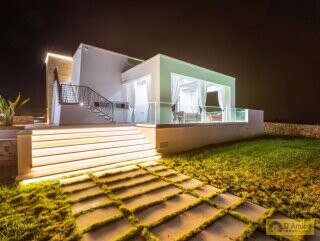 foto immobile Prestigiosa Villa Vista Mare con Piscina, in Collina a Pescoluse n. 46