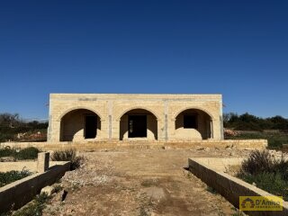 foto immobile Villa Tipica, in costruzione, con Piscina, immersa nella campagna del Salento n. 17