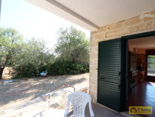 foto immobile Villa vicino al mare, da completare con Piscina, chiavi in mano n. 9