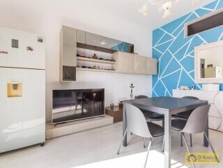 foto immobile Appartamento Indipendente a Piano Terra, Fronte Spiaggia n. 10