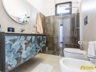 foto immobile Appartamento Indipendente a Piano Terra, Fronte Spiaggia n. 21