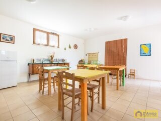 foto immobile Masseria degli Angeli, un'oasi di Salento con Uliveto e Vigneto n. 14