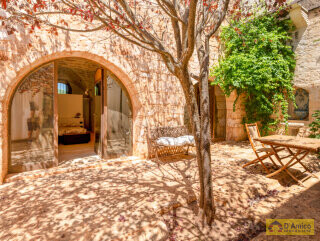 foto immobile Splendida Masseria Fortificata con Piscina, Immersa nella Campagna n. 20