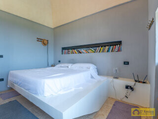 foto immobile Splendida Masseria Fortificata con Piscina, Immersa nella Campagna n. 39