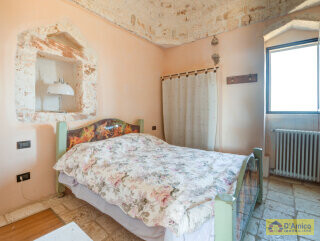 foto immobile Splendida Masseria Fortificata con Piscina, Immersa nella Campagna n. 41