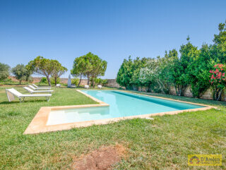 foto immobile Splendida Masseria Fortificata con Piscina, Immersa nella Campagna n. 54