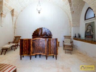 foto immobile Splendida Masseria Fortificata con Piscina, Immersa nella Campagna n. 60