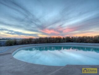 foto immobile Elegante Masseria del 1500, con Piscina, Immersa nel Verde n. 52