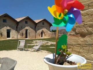 foto immobile Elegante Masseria del 1500, con Piscina, Immersa nel Verde n. 6