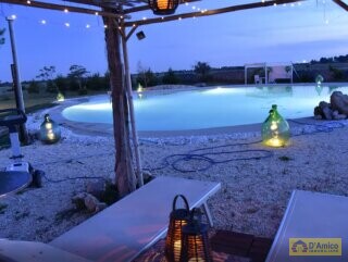 foto immobile Elegante Masseria del 1500, con Piscina, Immersa nel Verde n. 54