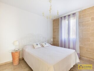 foto immobile Elegante Villa Vista Mare con Piscina in vendita a Pescoluse n. 25