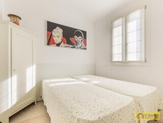 foto immobile Elegante Villa Vista Mare con Piscina in vendita a Pescoluse n. 28