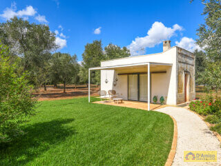 foto immobile Raffinati Trulli con Piscina e Dependance in Valle D'Itria n. 18