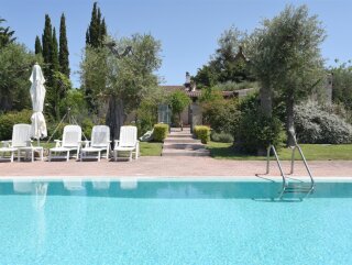 Characteristic Estate with Three Villas and Swimming Pool in Conversano