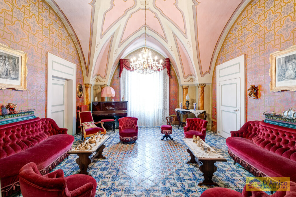 foto immobile Prestigioso Palazzo signorile in vendita in Valle d'Itria n. 9