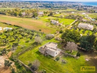foto immobile Villa a rustico vista mare in vendita a Pescoluse n. 26